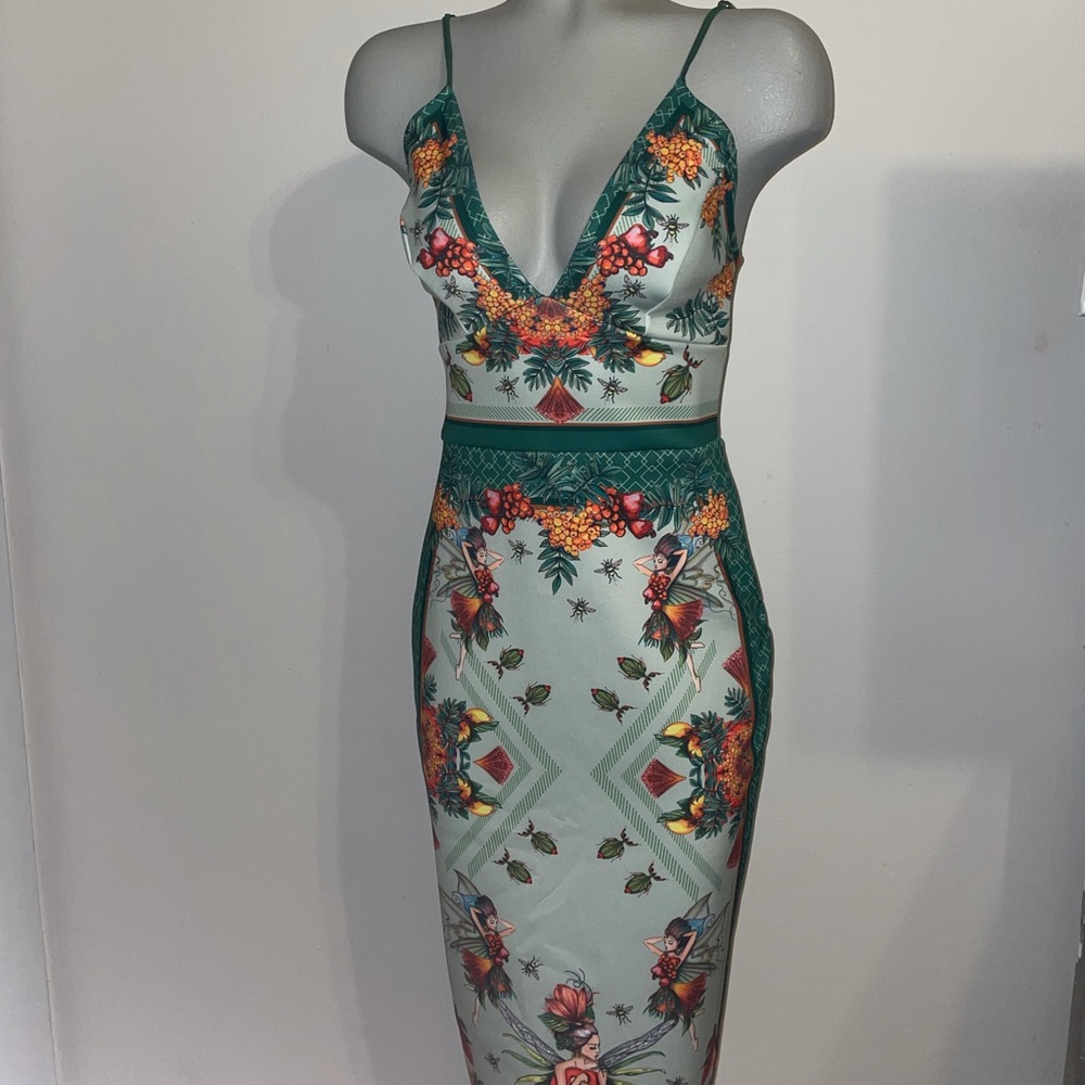 Long bodycon floral strap dress